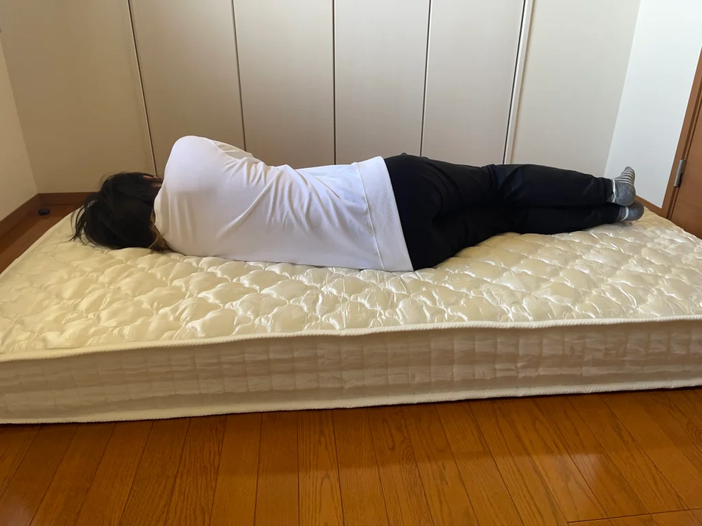 マットレス シングル エアリーマットレス 丸ごと洗える 抗菌防臭 六つ折り 厚さ5cm MARS-6S アイボリー K103932 │アイリスオーヤマ  公式通販アイリスプラザ 【限定】アイリスオーヤマ エアリー 丸ごと洗えるマットレス 厚さ9cm 重ねて使って寝心地UP ほこり/ダニが出 ... アイリスオーヤマ マットレス エアリー 6つ折り 厚さ5cm MARS-6S