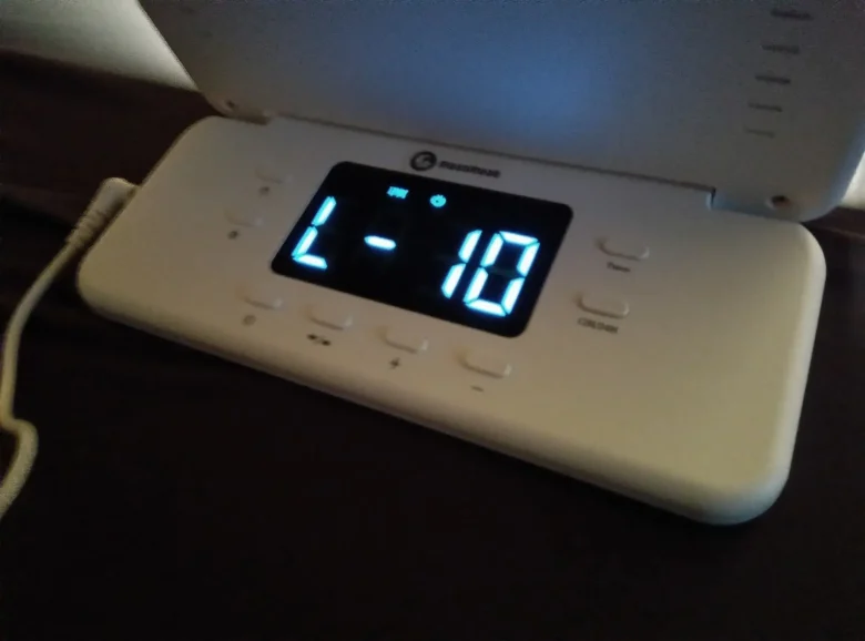【人気商品】トトノエライトプレーン 光 目覚まし時計 値下げmoonmoon トトノエライトプレーン 光目覚まし時計 光目覚まし