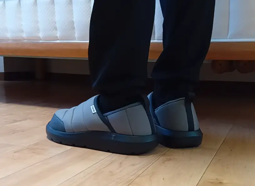 リカバリーサンダル・着用背面