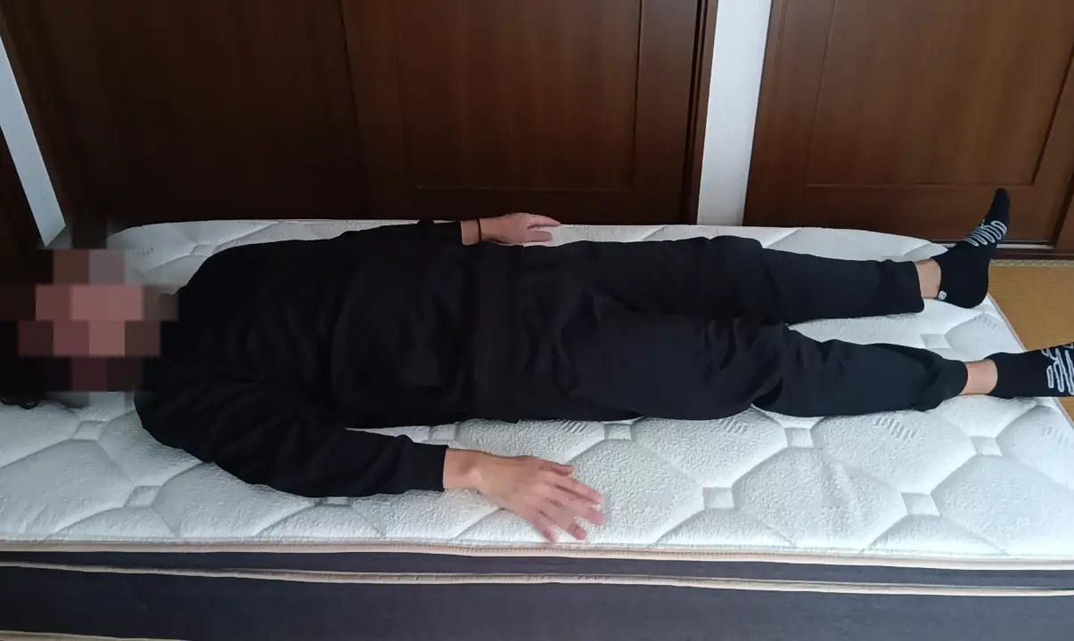 リムネマットレスリッチコイルモデル・仰向け