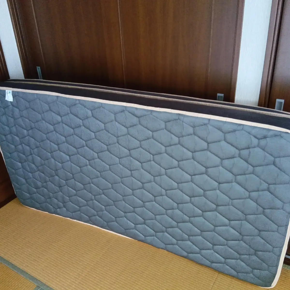 リムネマットレスリッチコイルモデル・裏面