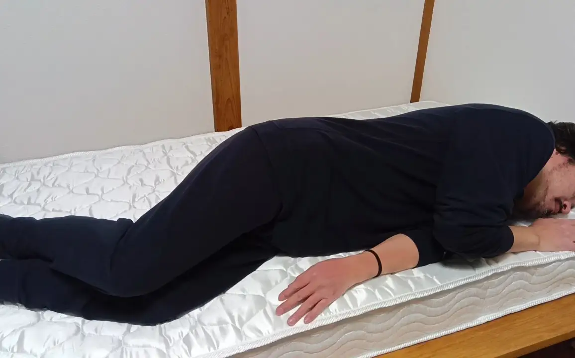 LOWYAマットレス使用横向き