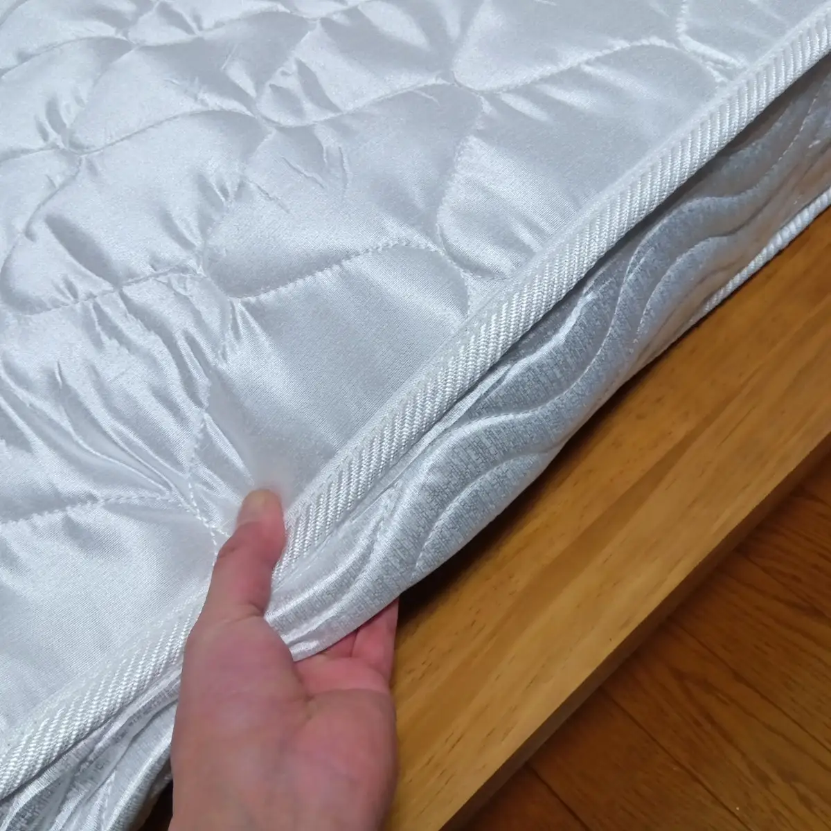 LOWYAマットレス硬さ