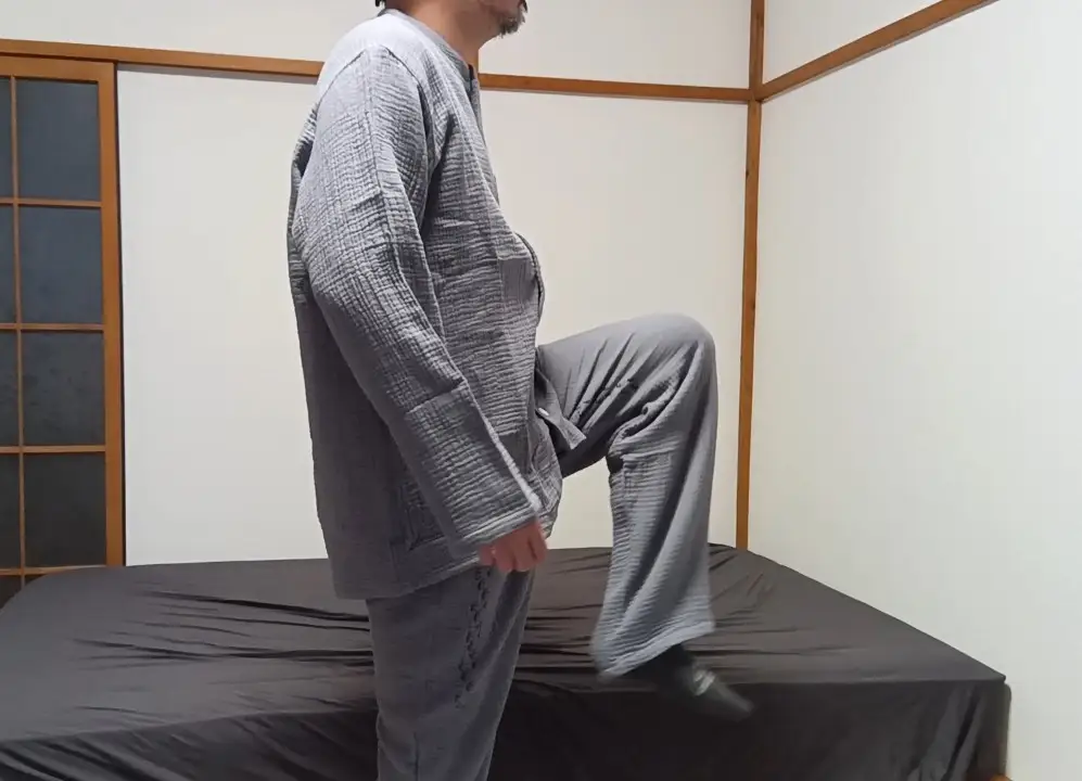 リライブパジャマ着用足