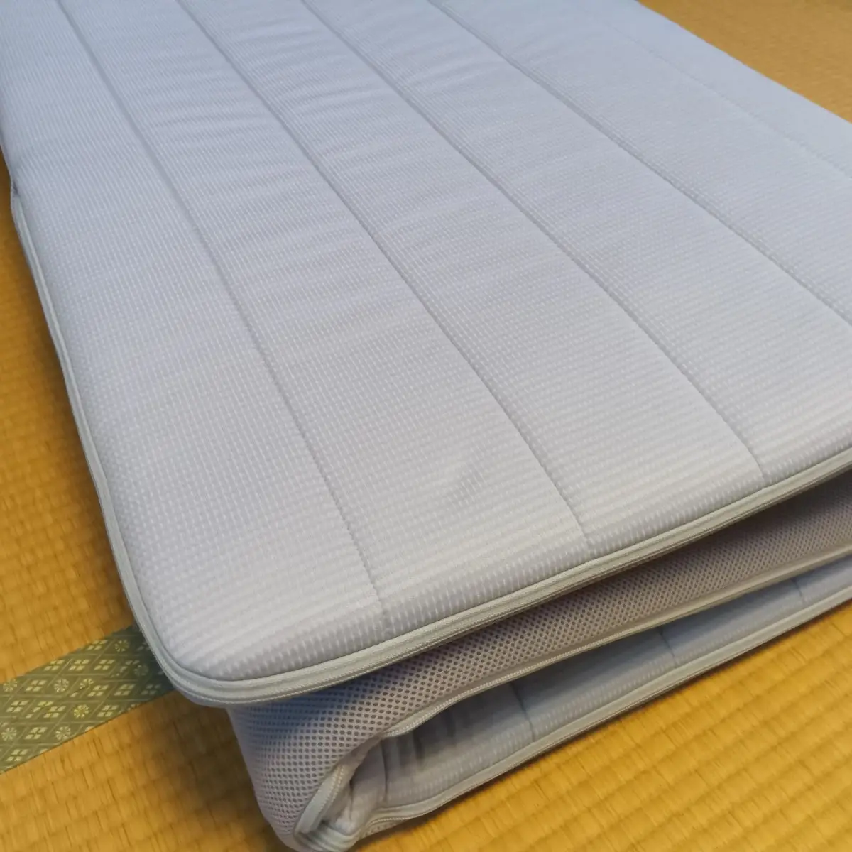 エアウィーヴ マットレストッパー スマート 1.0・収納